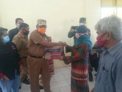 Wabup Rohil Serahkan Bantuan Sembako, Untuk Masyarakat terdampak Pandemi Covid-19