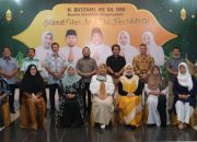 Sekda Riau H. Yan Prana Jaya Silaturahmi Idul Fitri ke Kediaman Plh. Bupati Bengkalis