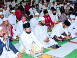 Plh Bupati Bengkalis Sholat Idul Adha di Masjid Agung Istiqomah Bengkalis