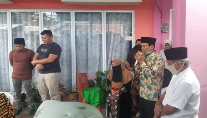 Lepas jenazah Ketua Prodi D-IV ABI, Direktur Polbeng: Kami Kehilangan Salah Satu Sosok Pekerja Keras