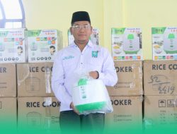 H.Hafizan Abas Bagikan Ribuan Rice Cooker KepadaMasyarakat