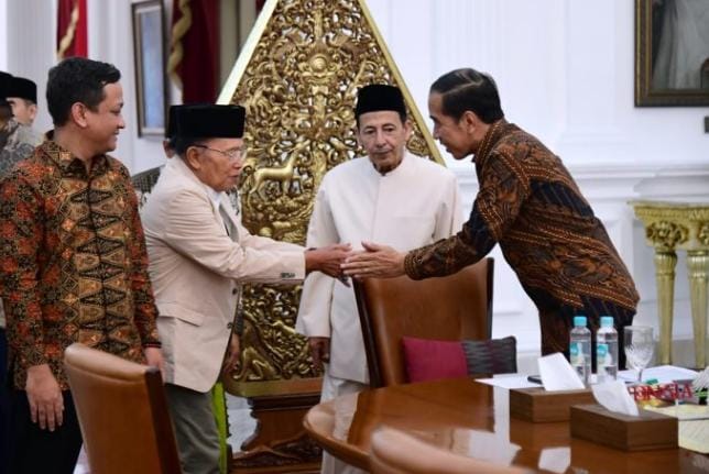 Presiden Jokowi Terima Panitia Pelaksana Muktamar Sufi Internasional